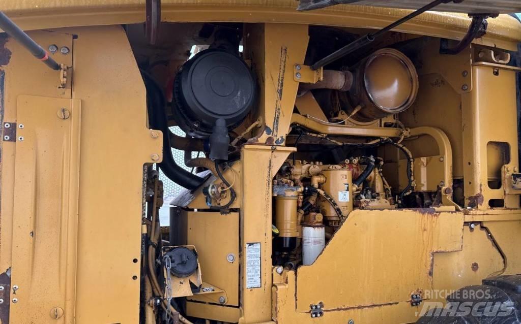 CAT 938 K Kolové nakladače