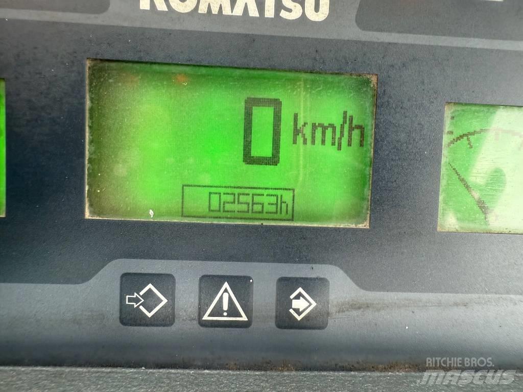 Komatsu WA 100 M-7 Kolové nakladače
