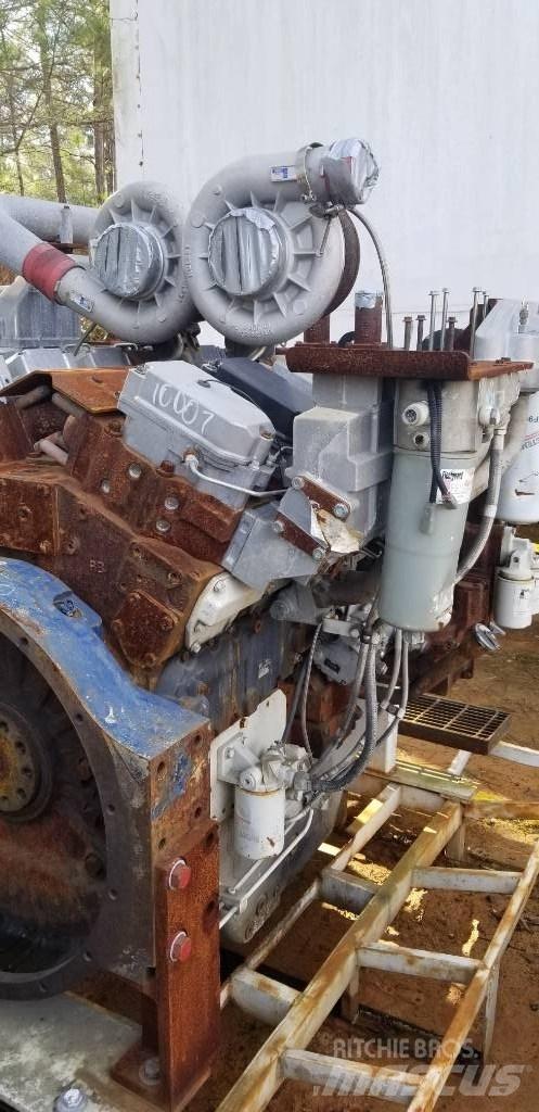 Cummins QST30 Ostatní komponenty