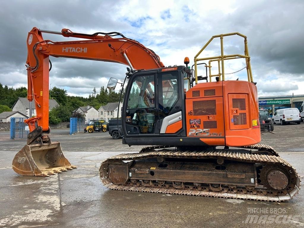 Hitachi ZX225 USLC-7 Pásová rýpadla