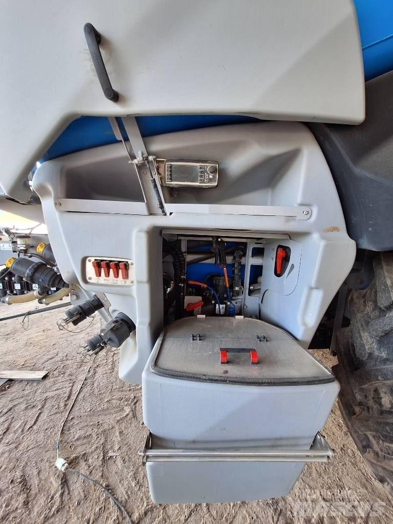 Lemken Vega 12/4000 Tažené postřikovače