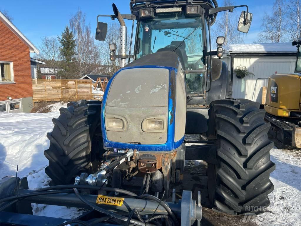 Valtra T 160 Traktory