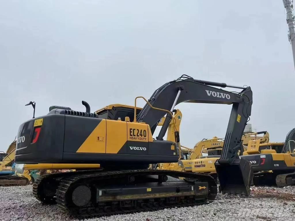 Volvo EC 240 Pásová rýpadla