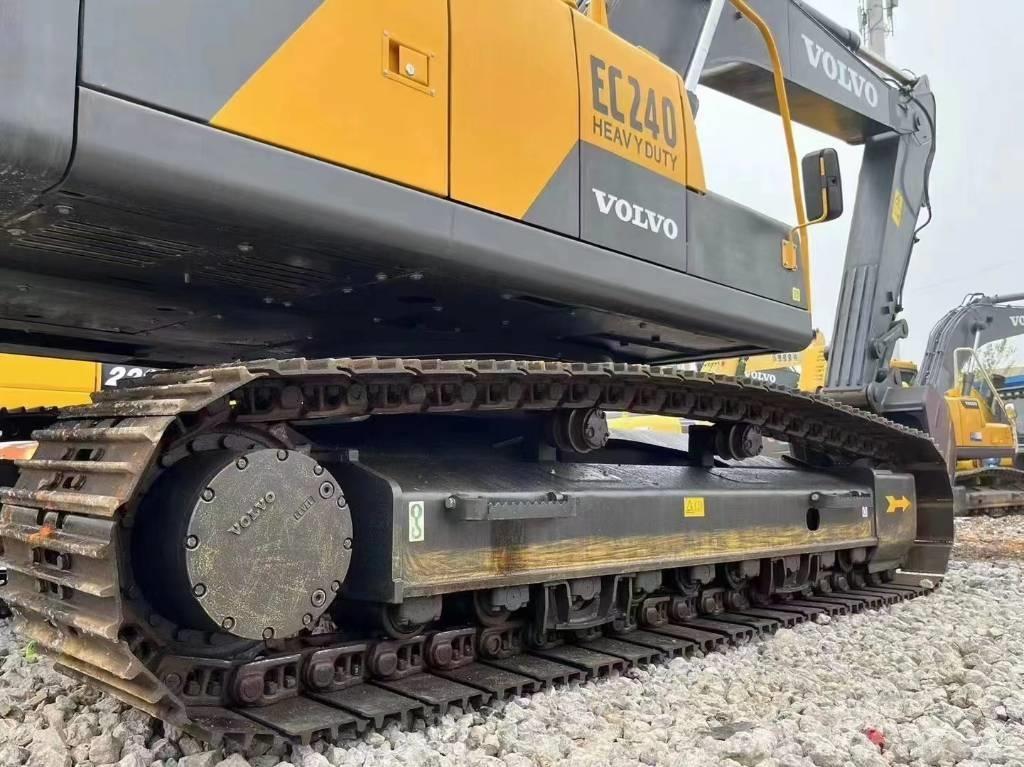 Volvo EC 240 Pásová rýpadla