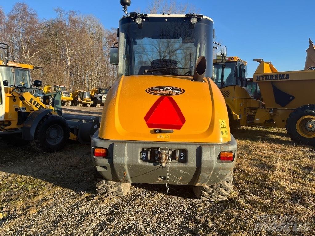 Liebherr L 506 Kolové nakladače