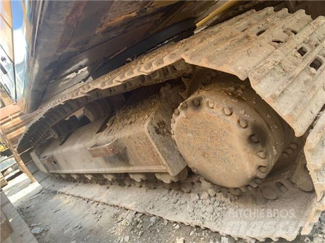Hyundai R215-7 Pásová rýpadla