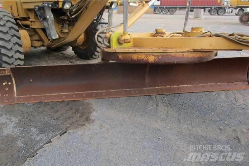 CAT 140H Grejdry