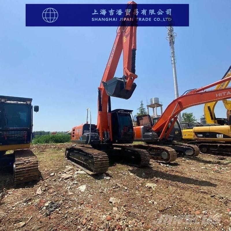 Hitachi ZX 210 Pásová rýpadla