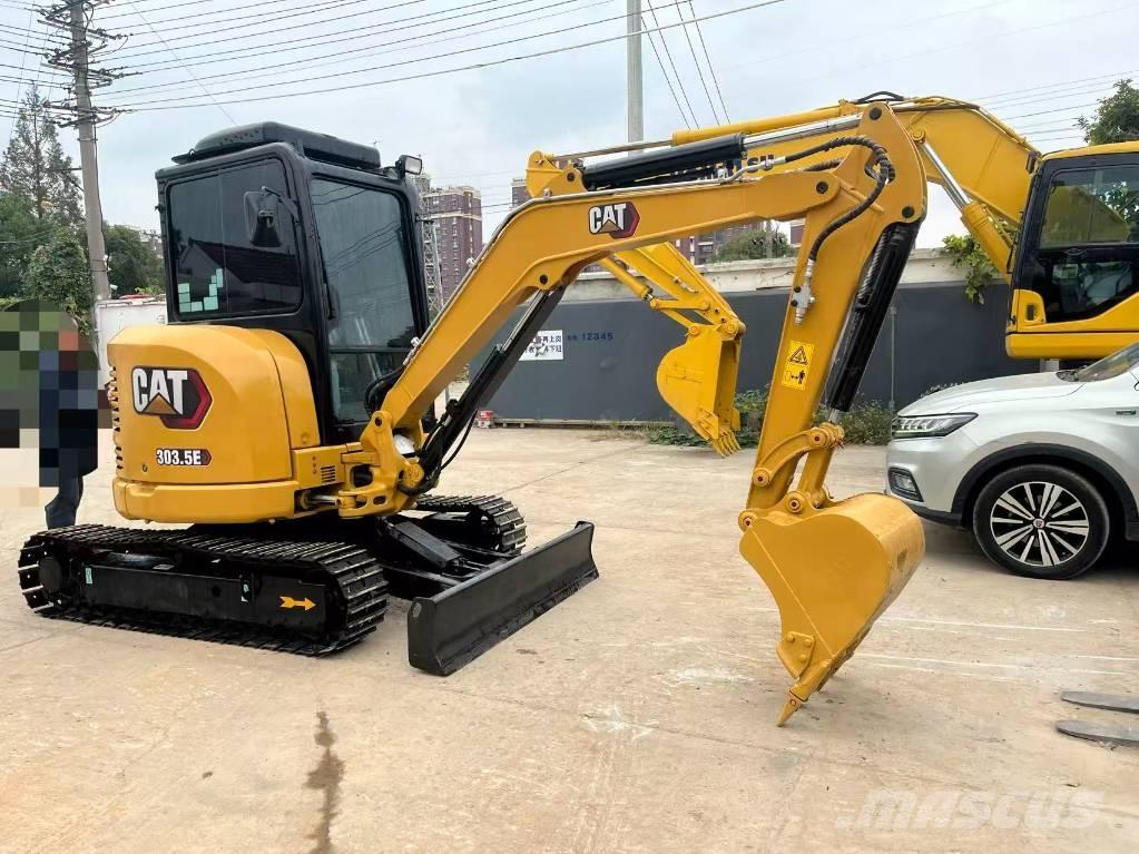 CAT 303.5 Mini rýpadla < 7t