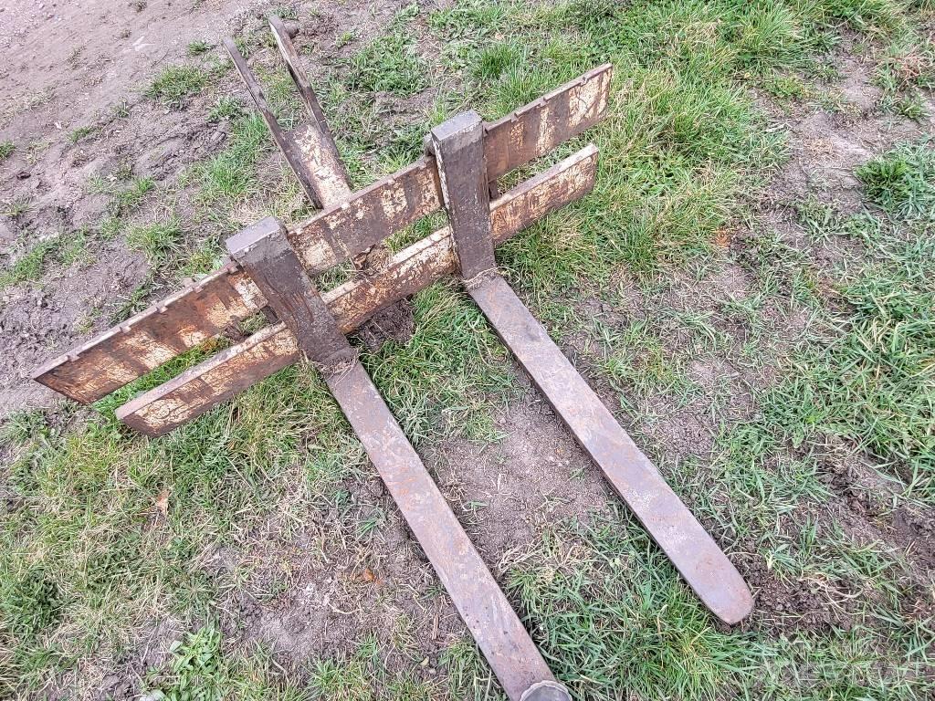 Schaeff SKL 700 Kolové nakladače