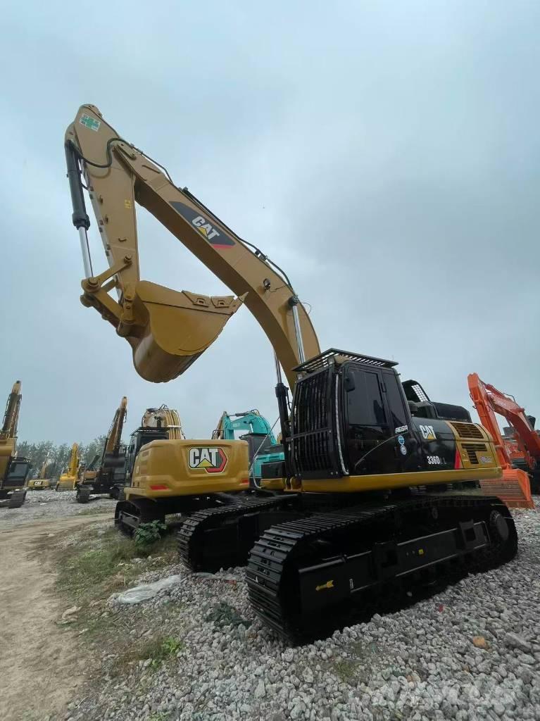 Komatsu 360 Pásová rýpadla