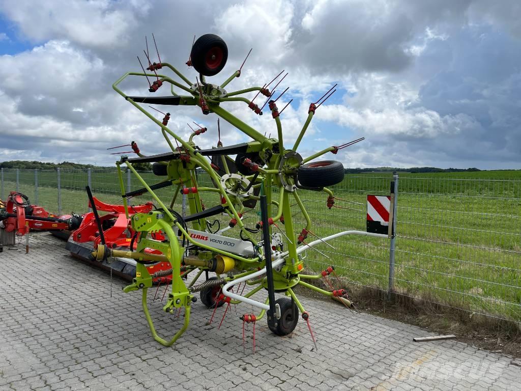 CLAAS Volto 800 Obraceče a shrabovače sena