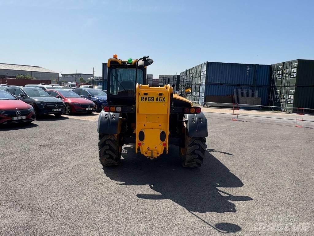 JCB 535-95 Teleskopické manipulátory