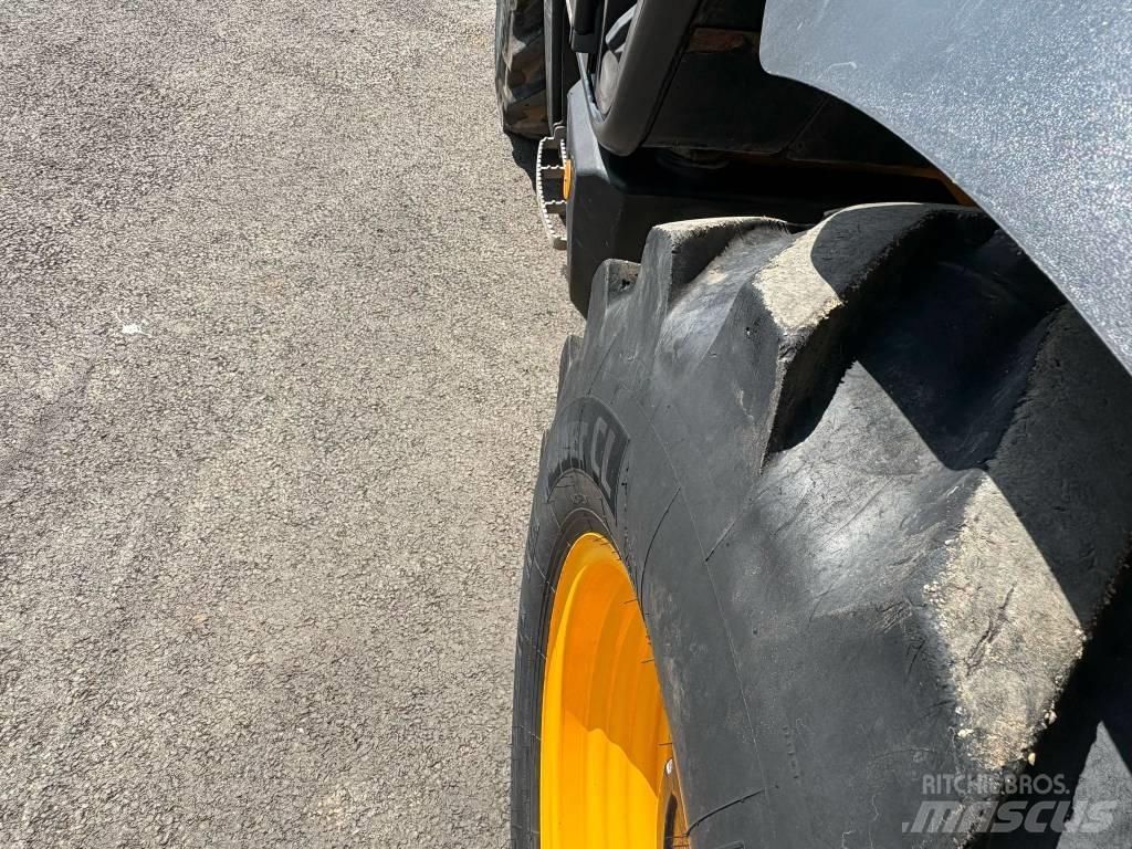JCB 535-95 Teleskopické manipulátory