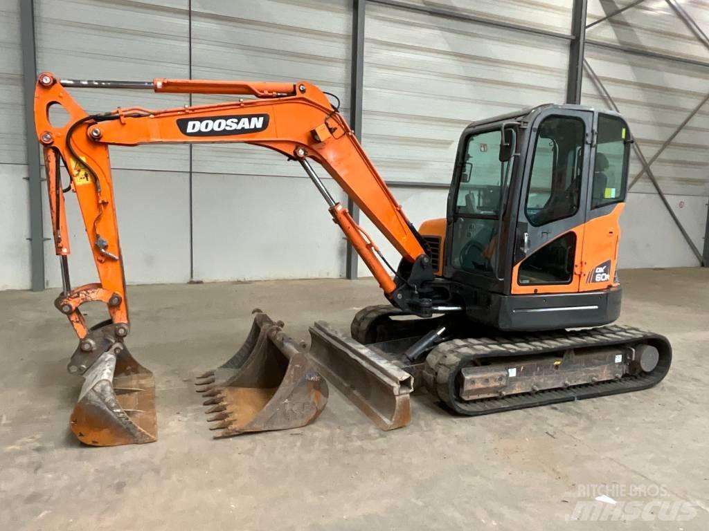 Doosan DX 60 R Mini rýpadla < 7t