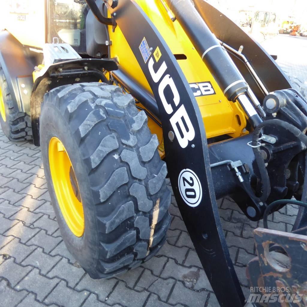 JCB 409 SV Kolové nakladače