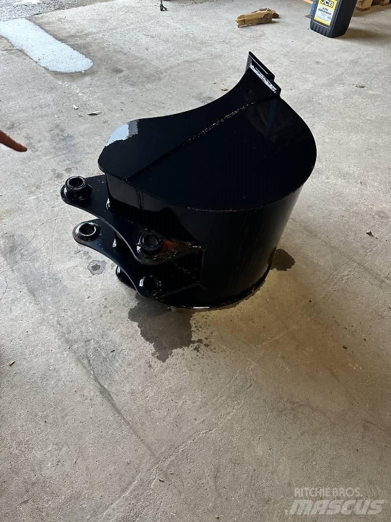 JCB 60 cm graveskovl Lopaty