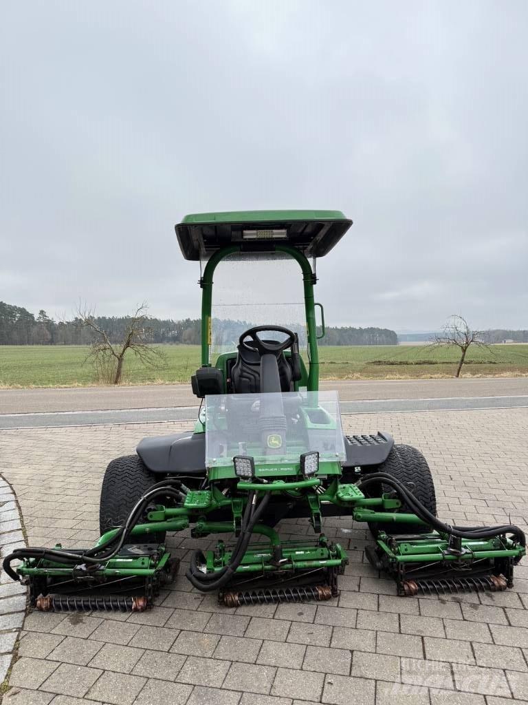 John Deere 8700 A Sekačky fervejí