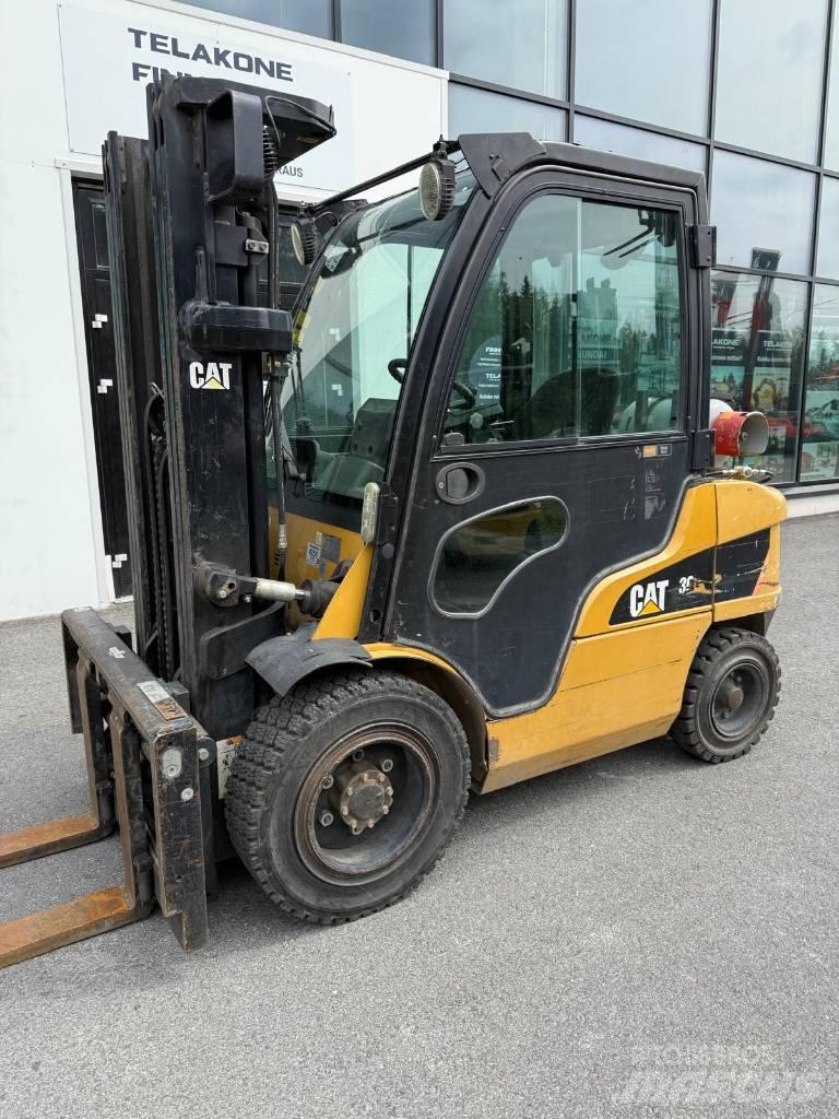 CAT GP 30 N LPG vozíky
