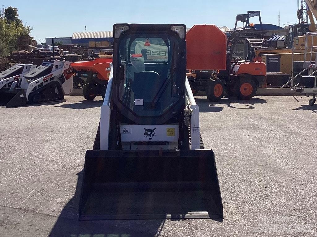 Bobcat T 450 Smykem řízené nakladače