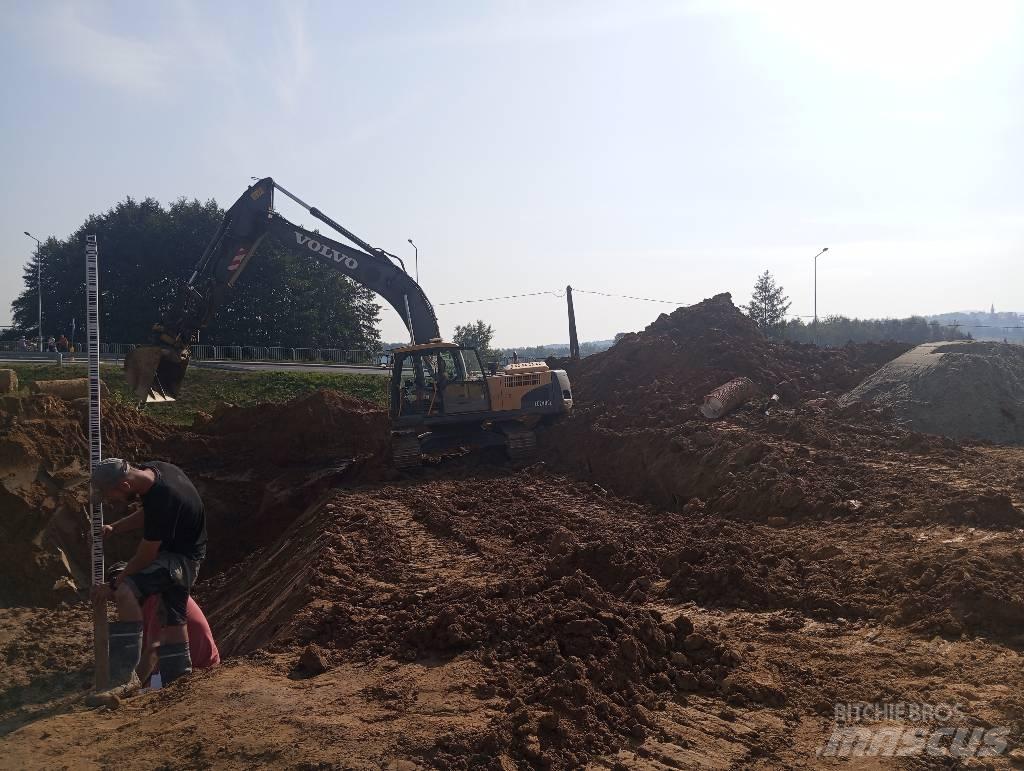 Volvo EC 240 C LD Pásová rýpadla