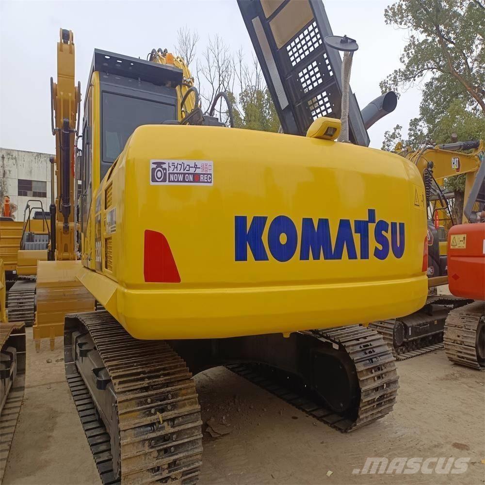 Komatsu PC 220 Pásová rýpadla