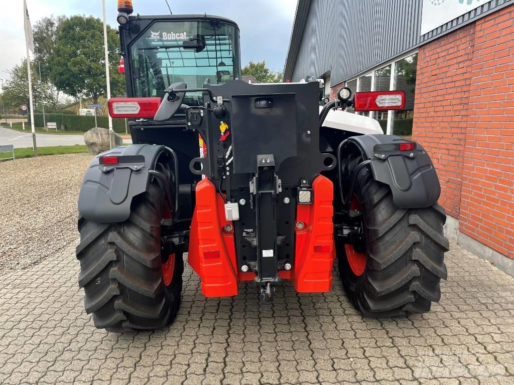 Bobcat TL 43.80 HF Teleskopické manipulátory