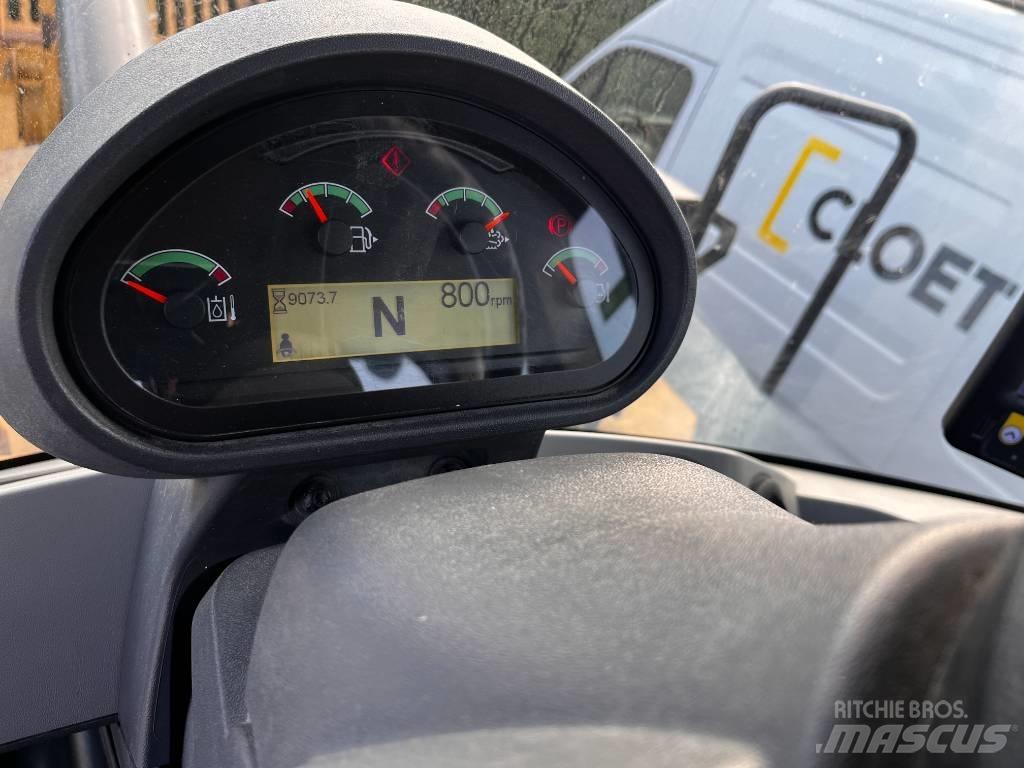 CAT 938M Kolové nakladače