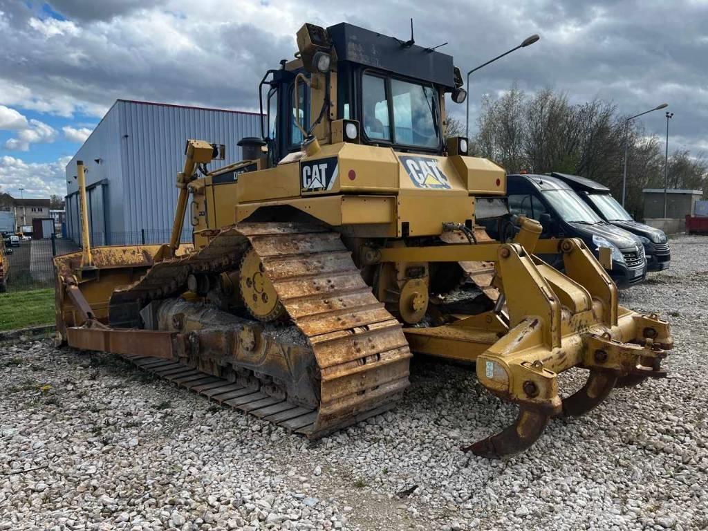 CAT D 6 T LGP Pásové dozery