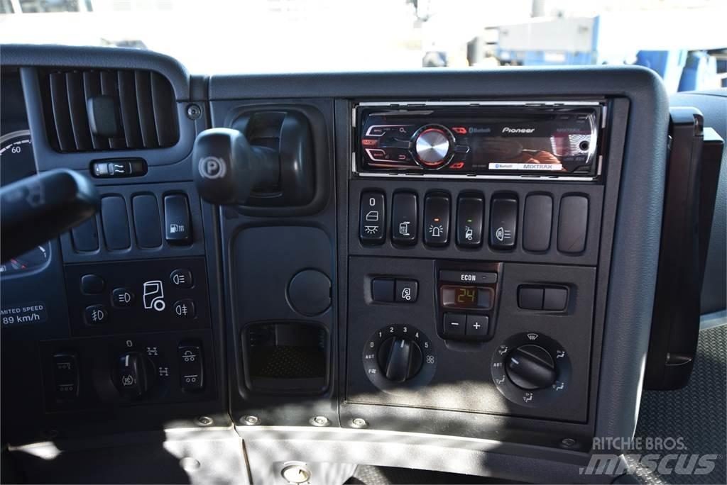 Scania G440 8X4 Autojeřáby, hydraulické ruky