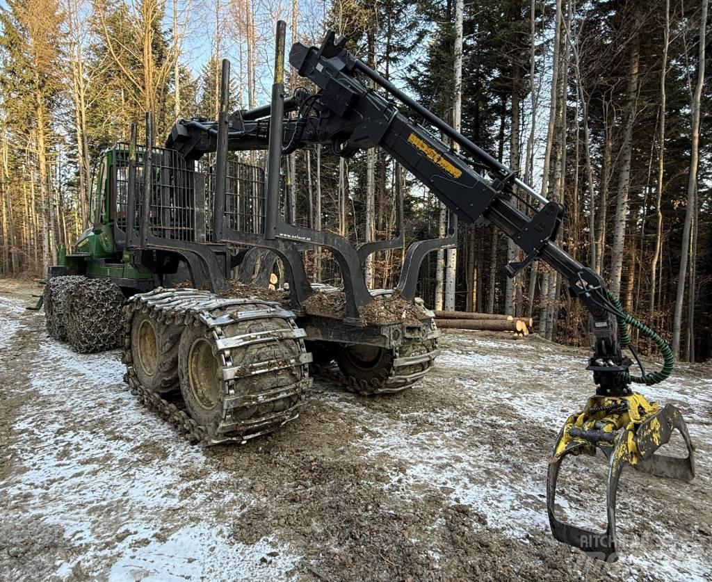 John Deere 1010G Vyvážecí traktory