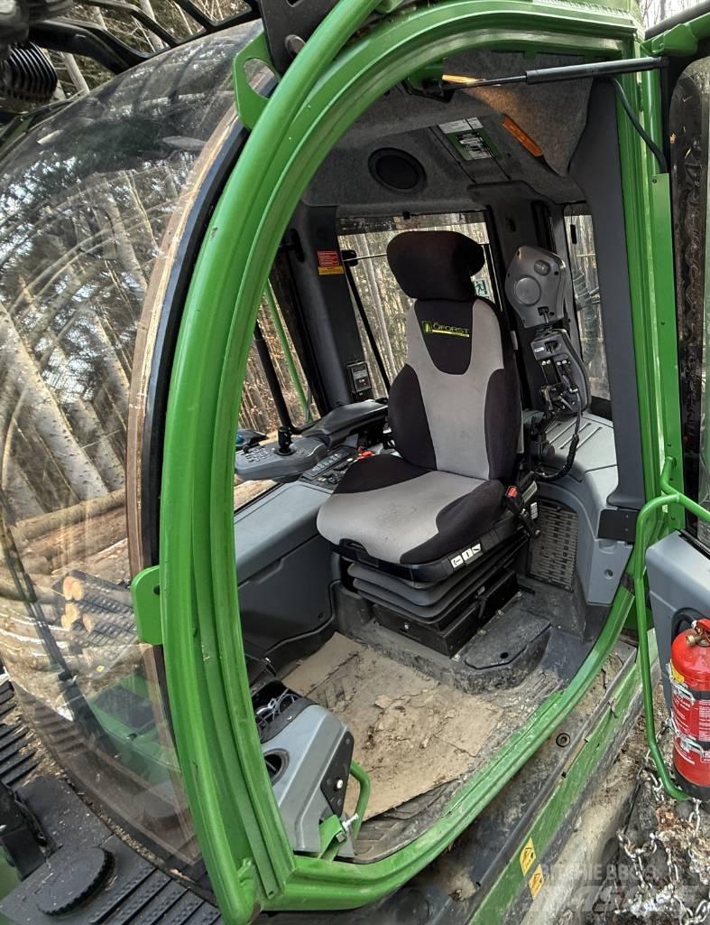 John Deere 1010G Vyvážecí traktory