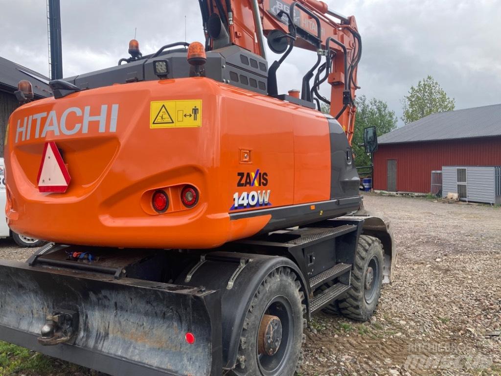 Hitachi 140w Kolová rýpadla