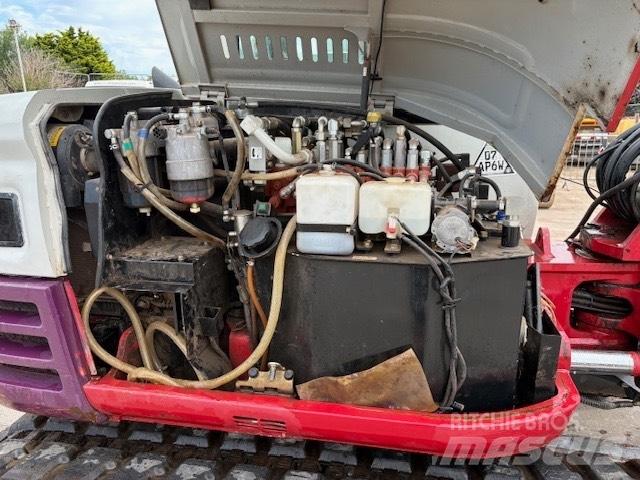 Takeuchi TB 290 Midi rýpadla 7t - 12t