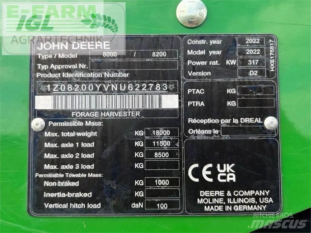 John Deere 8200 i Samojízdné sekačky