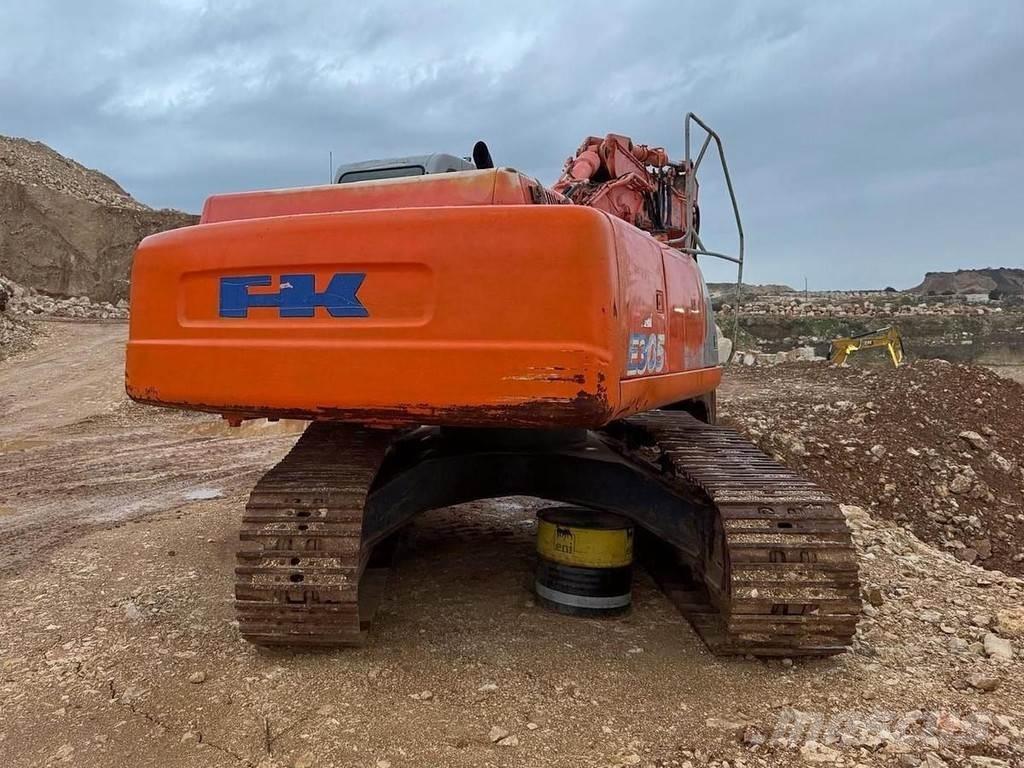 Fiat KOBELCO E305 Speciální bagry