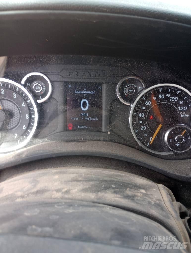 RAM 5500 Valníky/Sklápěcí bočnice