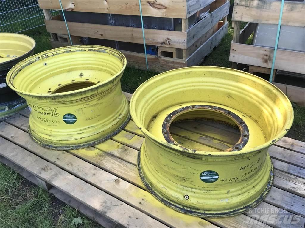 John Deere 18x34 Pneumatiky, kola a ráfky