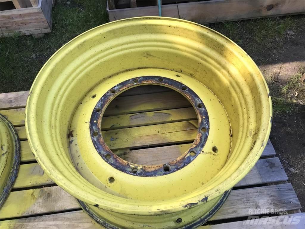 John Deere 18x34 Pneumatiky, kola a ráfky