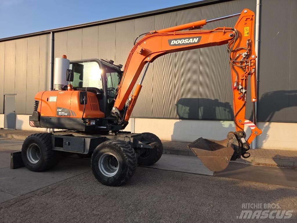 Doosan DX 55 W Kolová rýpadla