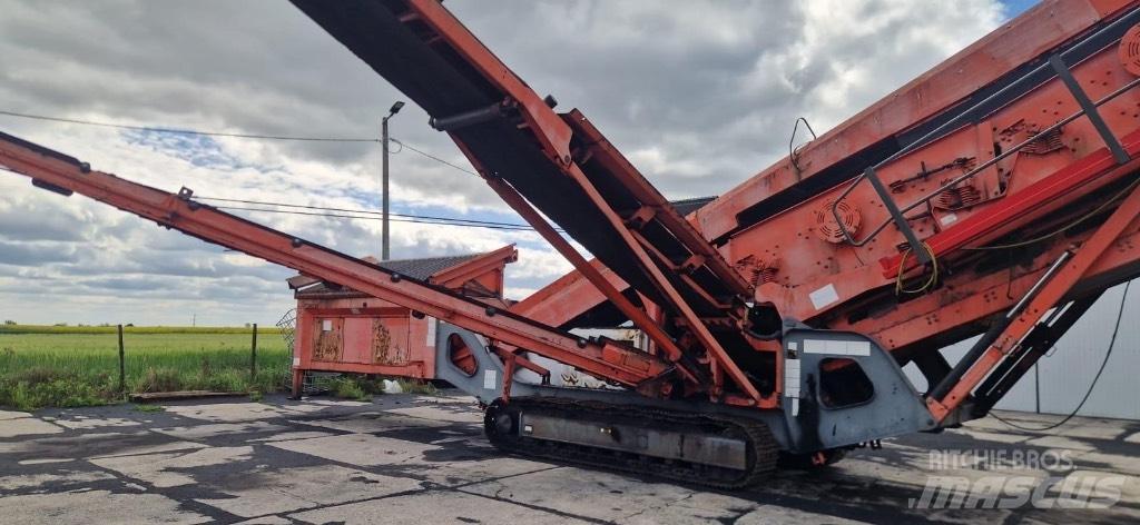 Sandvik QA 450 Mobilní třídiče