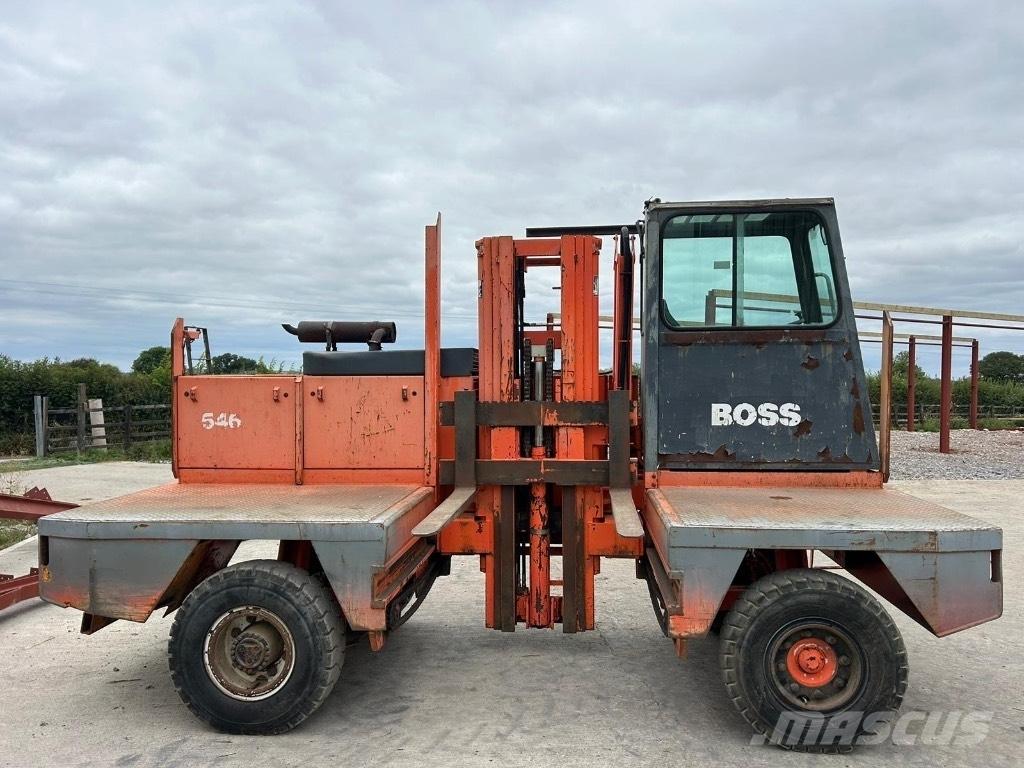 Boss 546 Vysokozdvižný vozík s bočním ložením