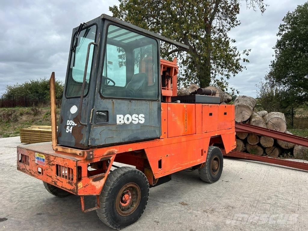 Boss 546 Vysokozdvižný vozík s bočním ložením
