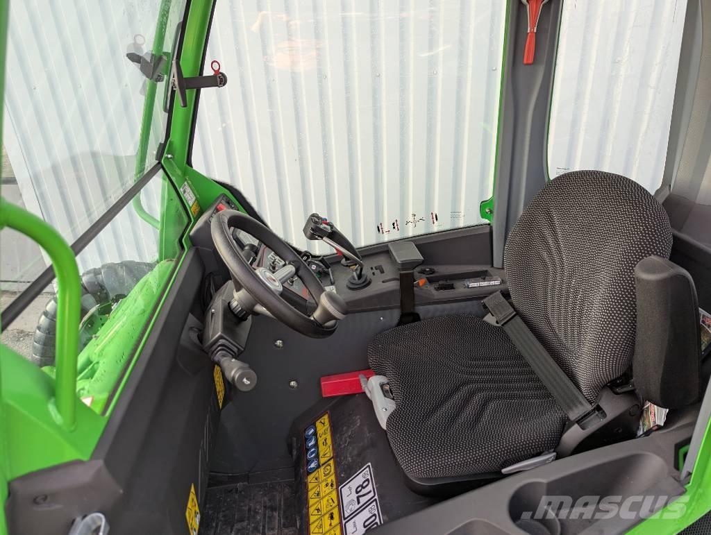 Avant 640 Smykem řízené nakladače