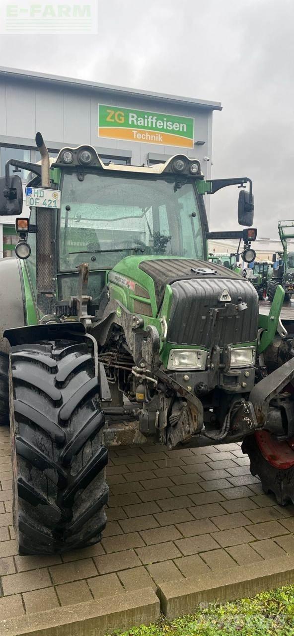 Fendt 211 S Traktory