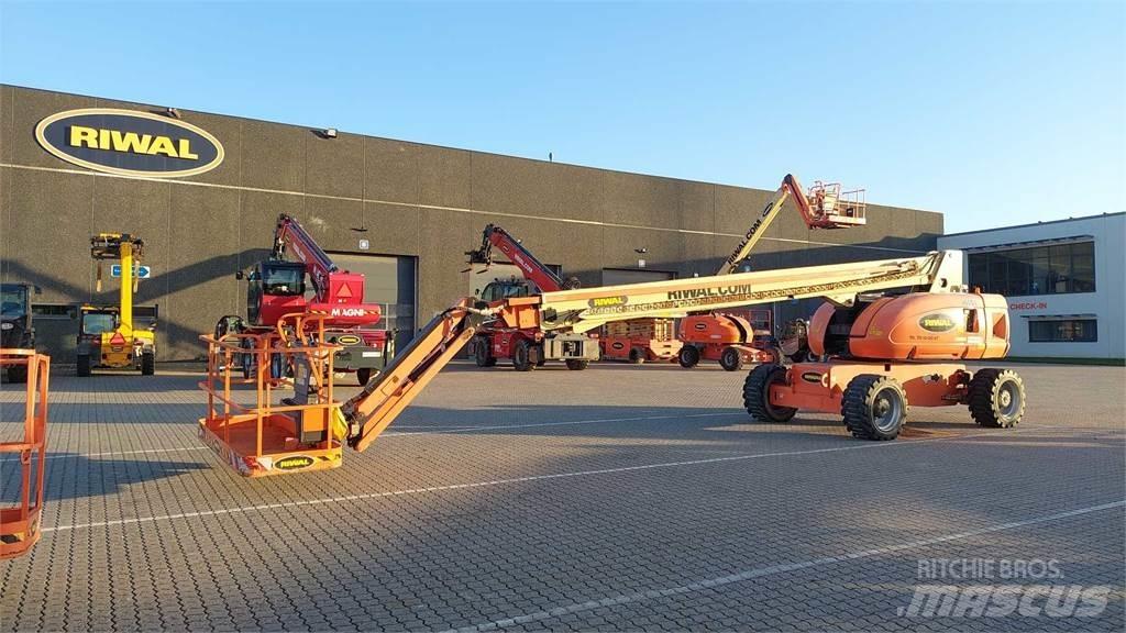 JLG 860SJ Teleskopické plošiny