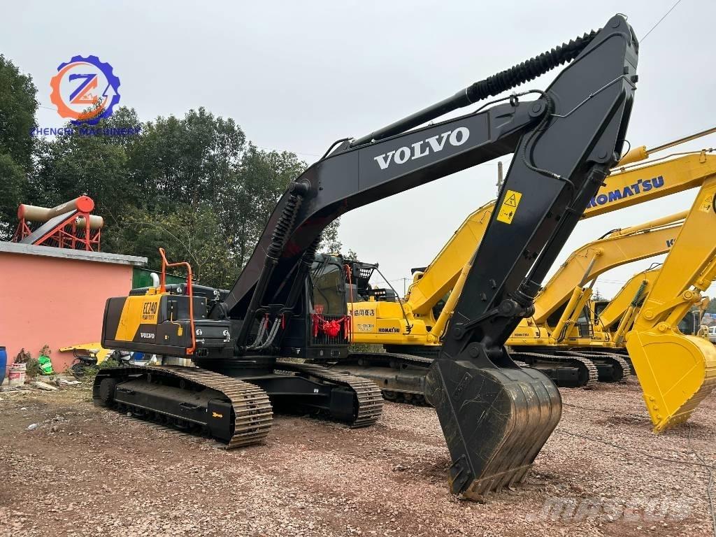 Volvo EC 240 Pásová rýpadla