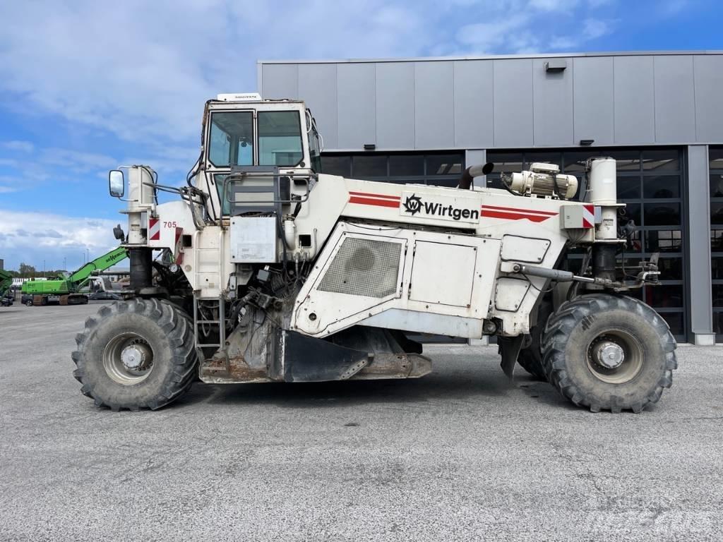 Wirtgen WR2500 Recyklátory asfaltu