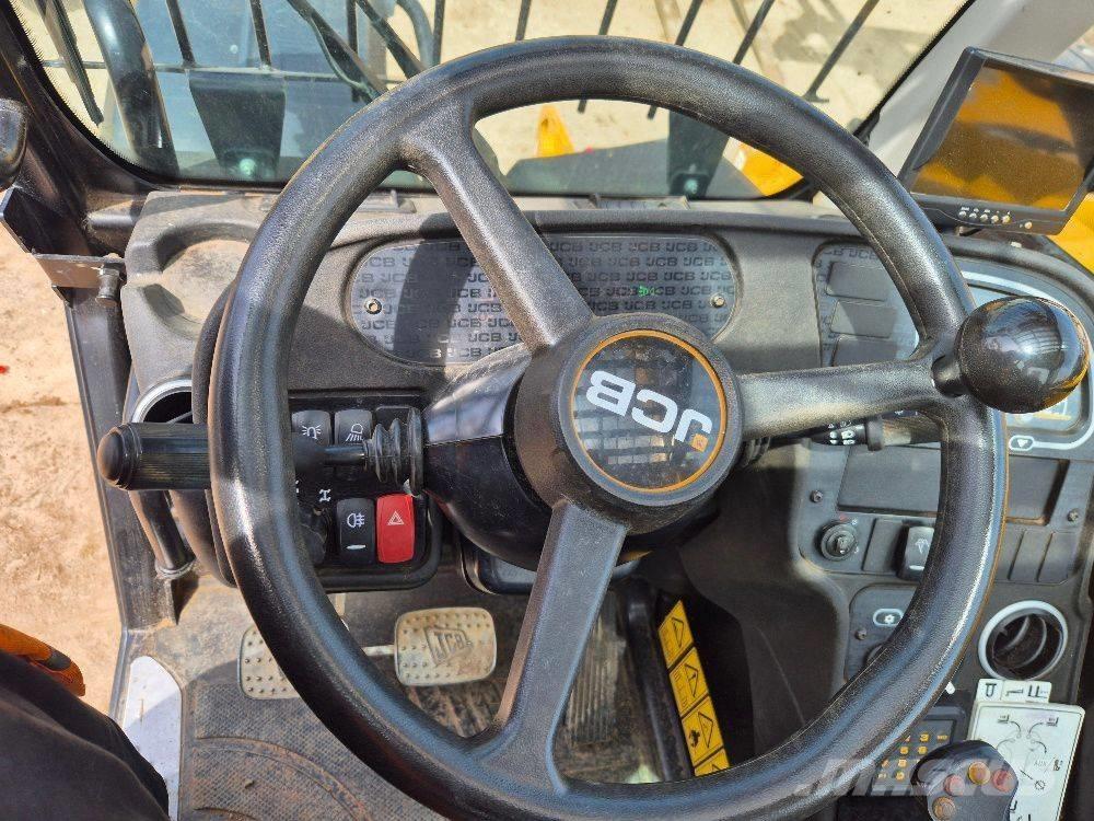 JCB 531-70 Teleskopické manipulátory