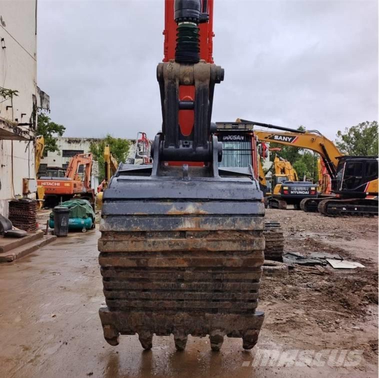 Doosan DX 340 LC Pásová rýpadla